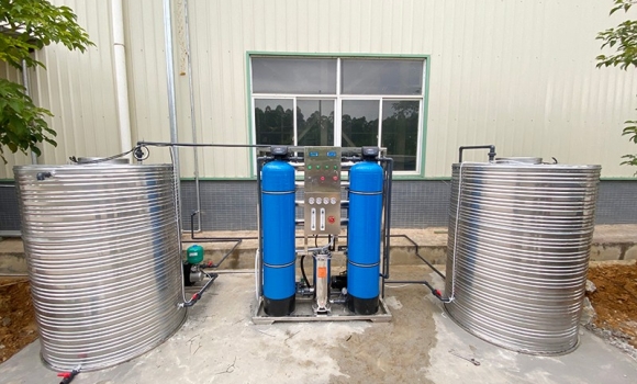 貴州雷山某板材廠1噸反滲透純凈水設(shè)備